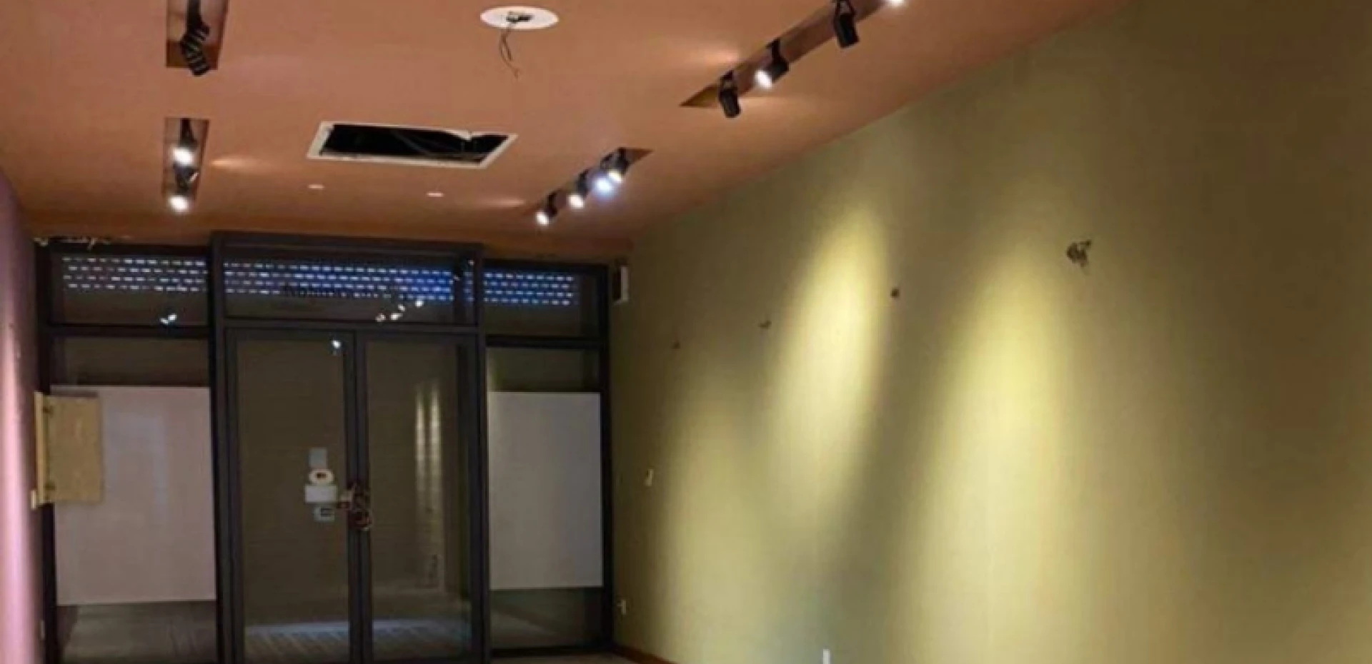 Nhà phố 2 tầng đường Nguyễn Văn Linh