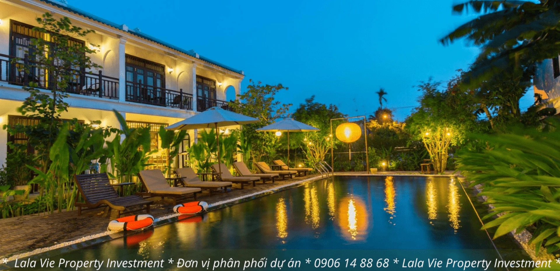 Khu vực hồ bơi tại khu nghỉ dưỡng mini Hoi An Village Villas