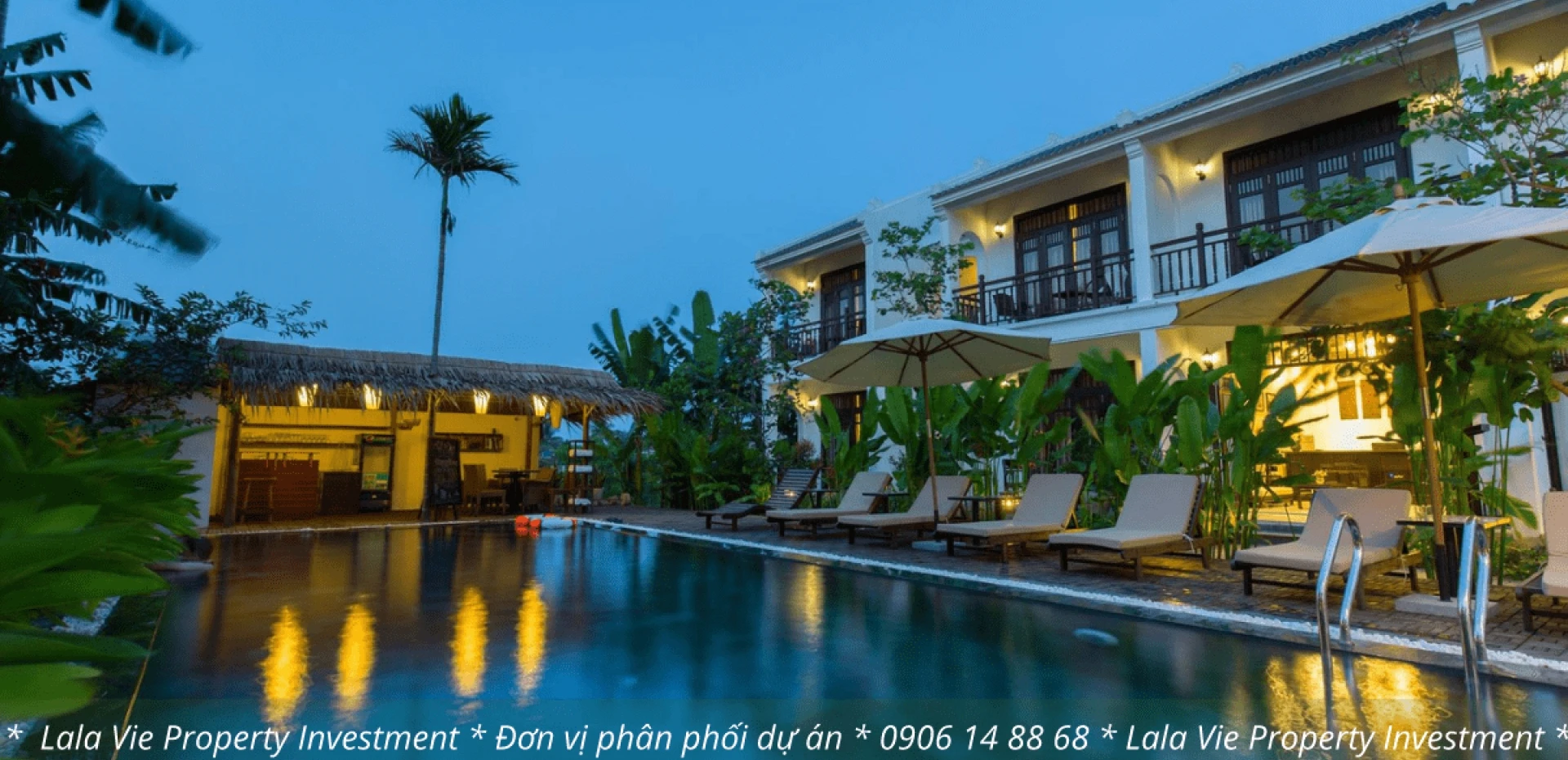 Khu vực hồ bơi tại khu nghỉ dưỡng mini Hoi An Village Villas