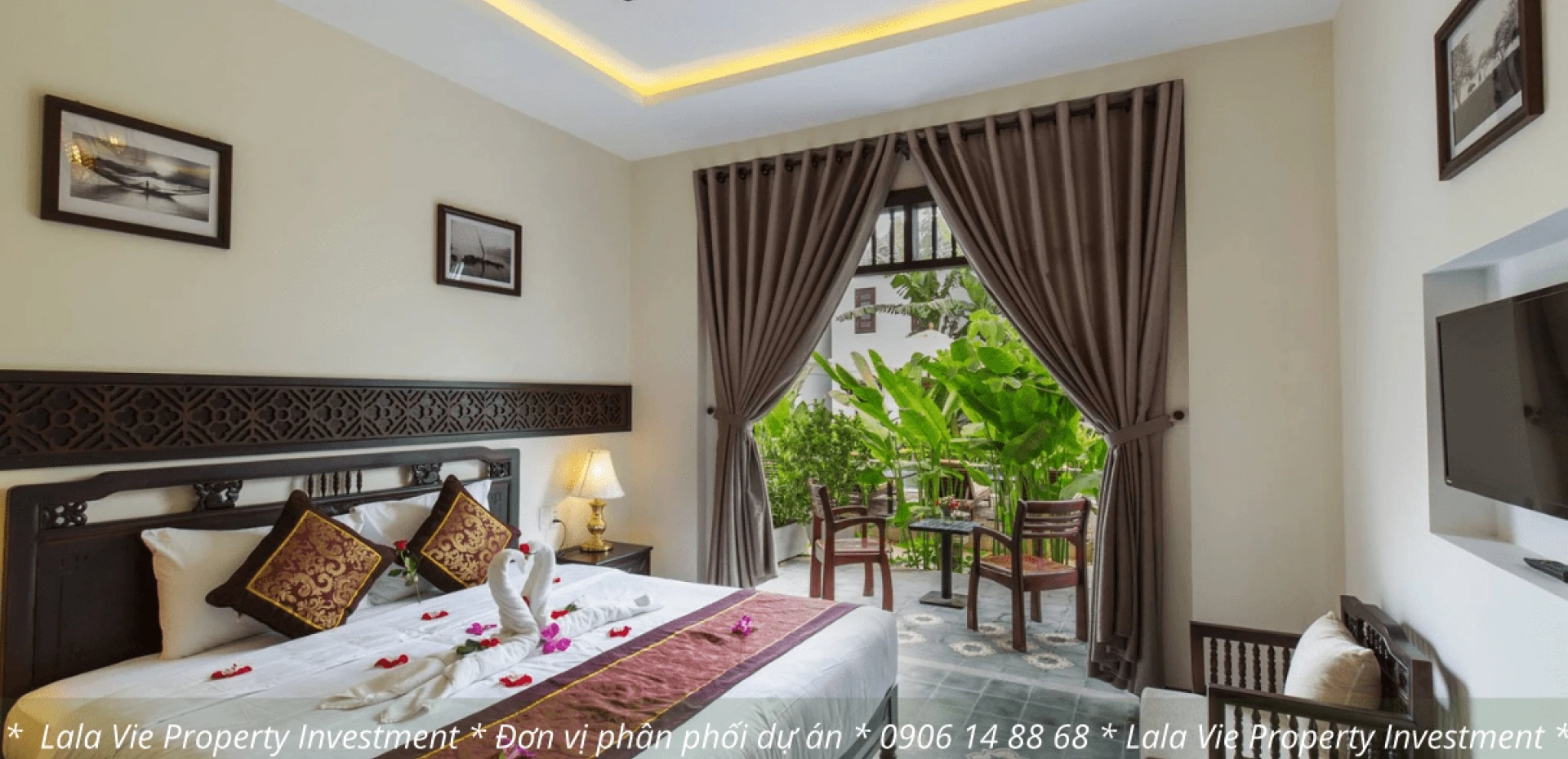 Khu vực hồ bơi tại khu nghỉ dưỡng mini Hoi An Village Villas