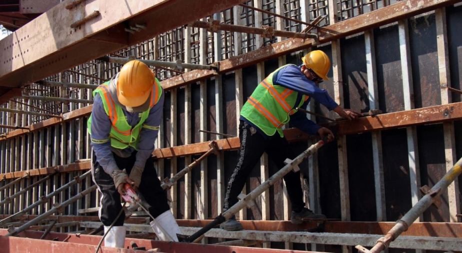 Đầu tư công tiếp tục là động lực tăng trưởng kinh tế