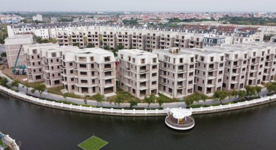Doanh nghiệp bất động sản đang gỡ nợ trái phiếu bằng cách nào?