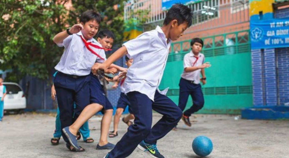 Tờ báo Economist của nước Anh đã có những lời khen ngợi cho nền giáo dục của Việt Nam.