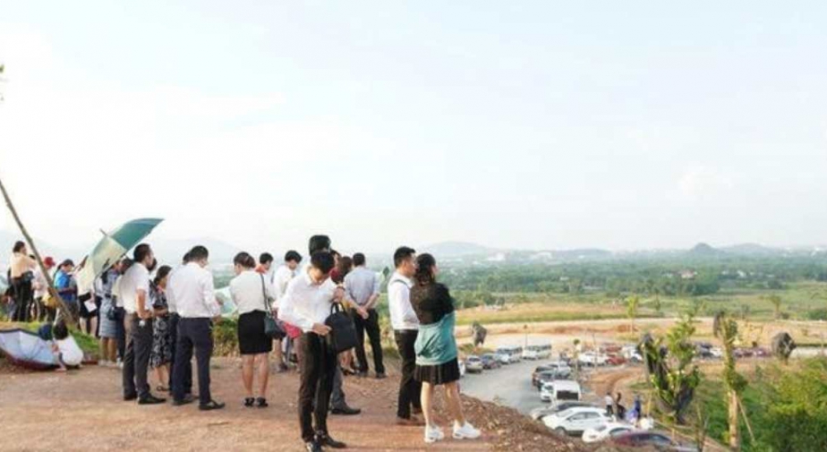 Thị trường bất động sản nhen nhóm những điểm sáng, khi nào sẽ bước vào chu kỳ tăng giá?