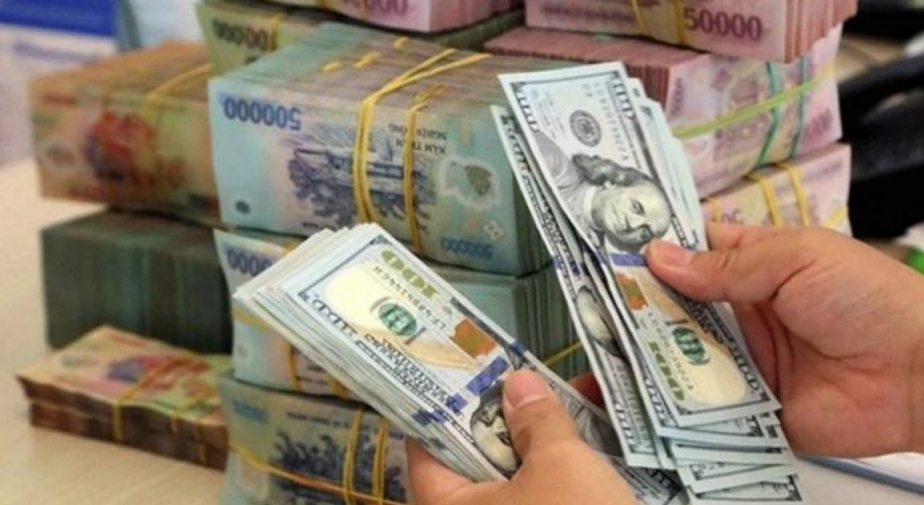 Tỷ giá tăng mạnh: Không chỉ là cơn sóng theo mùa?