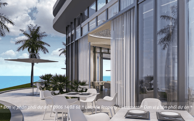 Không gian thưởng thức bên bờ biển ngọc Nha Trang
