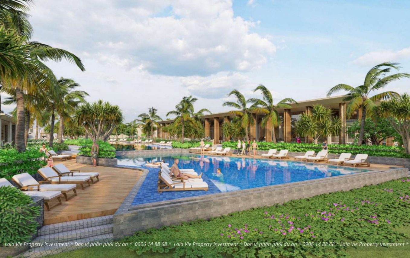 Main Pool (Welcome & Public Area)